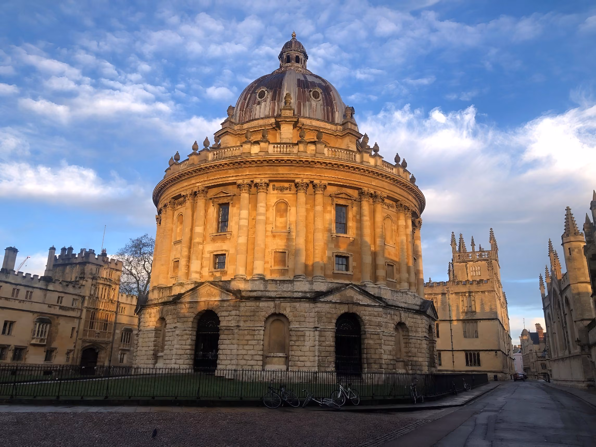 The Radcliffe Camera in Oxford under a blue sky